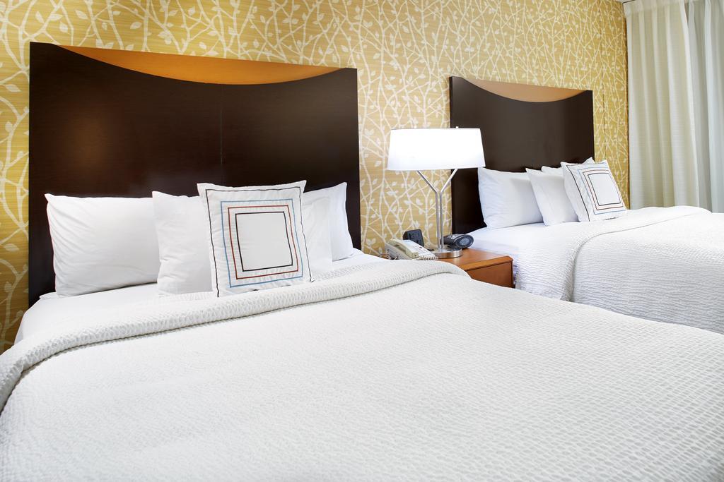 Fairfield Inn & Suites By Marriott Cleveland Бічвуд Екстер'єр фото