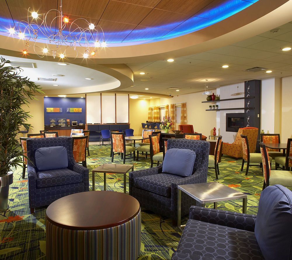 Fairfield Inn & Suites By Marriott Cleveland Бічвуд Екстер'єр фото