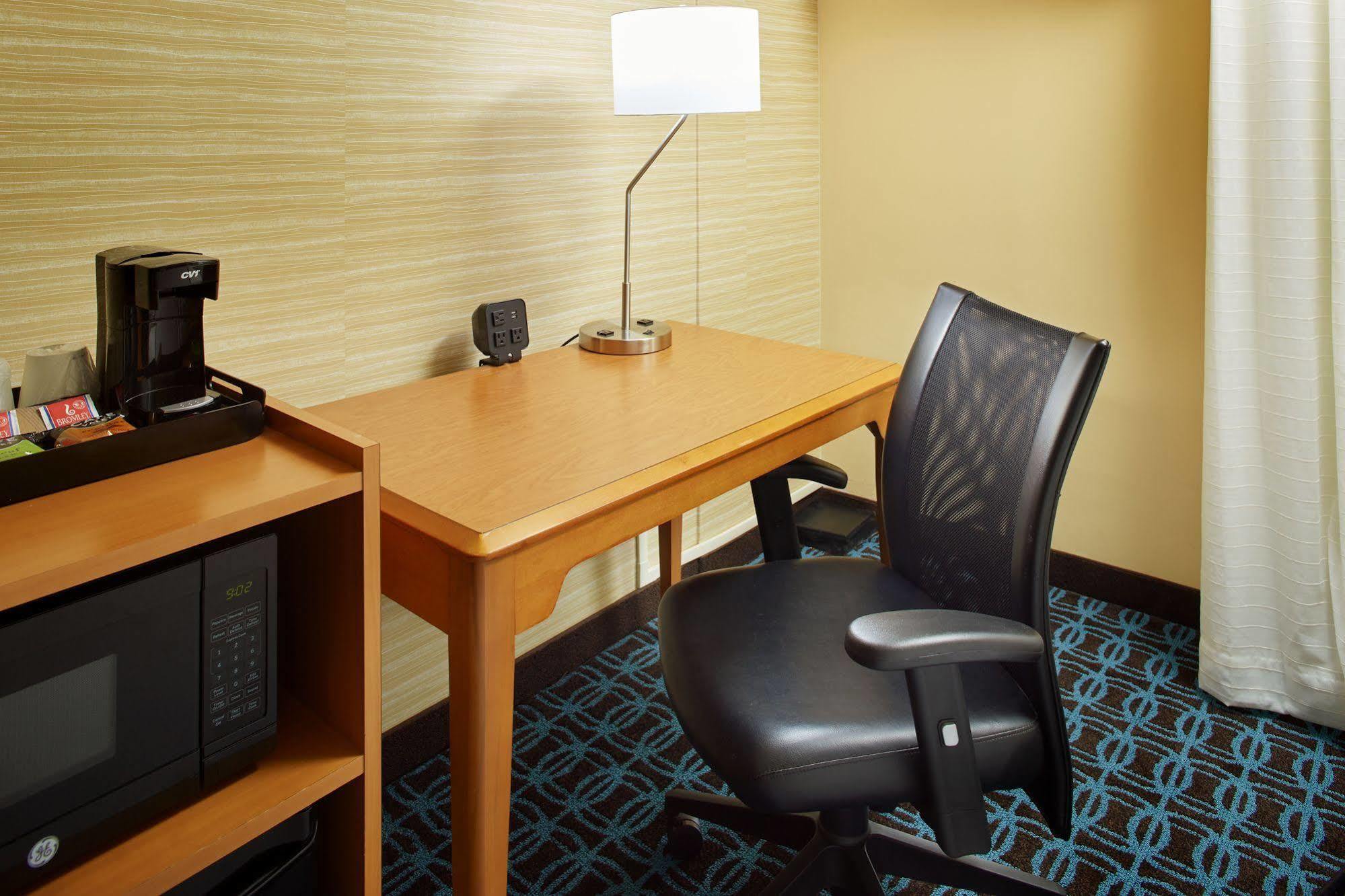 Fairfield Inn & Suites By Marriott Cleveland Бічвуд Екстер'єр фото